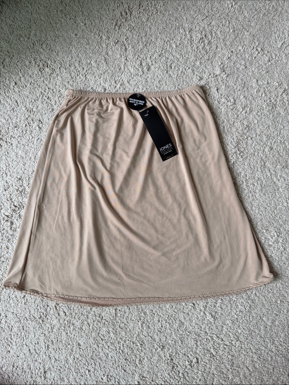 Jones New York Women's Silky Touch 16 Anti-cling Above Knee Half Slip